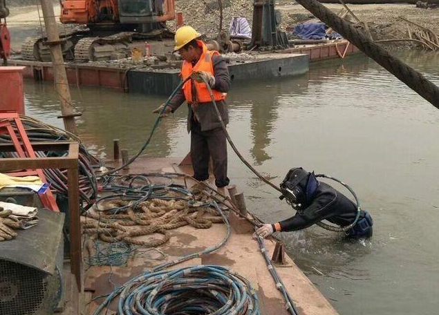 鹿泉潜水封堵打捞